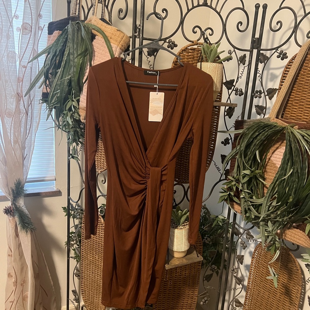 NWT Wrap Dress/ Brown/Small